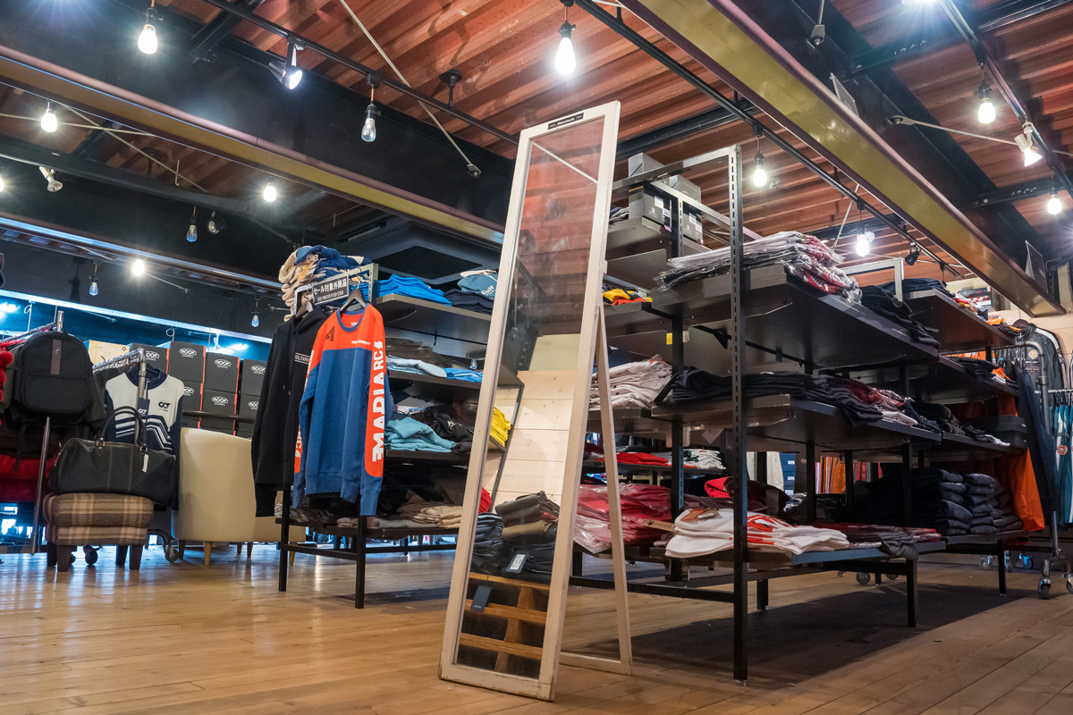 motorimoda helstons商品イメージ