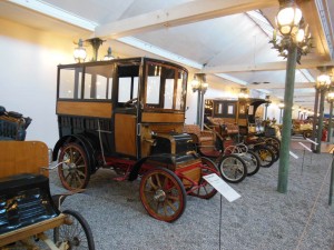 これらの自動車は1900年前後のもの