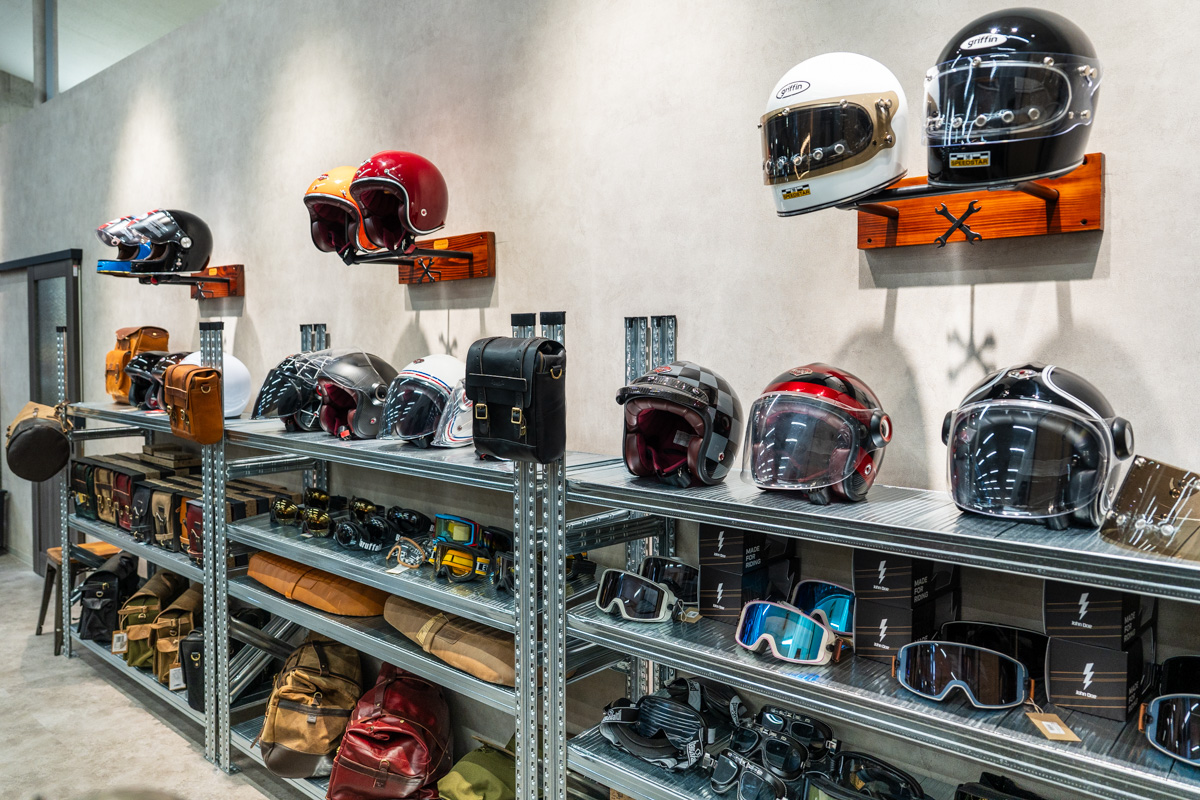 モトーリモーダ名古屋店 店内イメージ