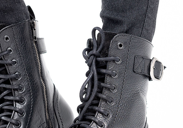 耐油性・振動吸収性に優れたソール