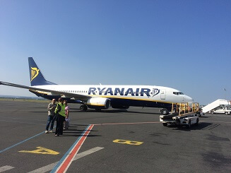 フランス・パリ近郊にあるBEAUVAIS空港からLCCで有名なRYANAIRで出発