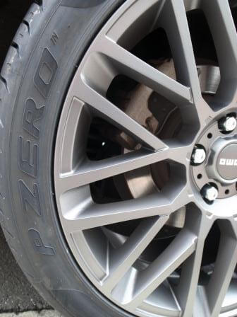 momo-and-p-zero-02 PirelliのフラッグシップモデルP-ZERO